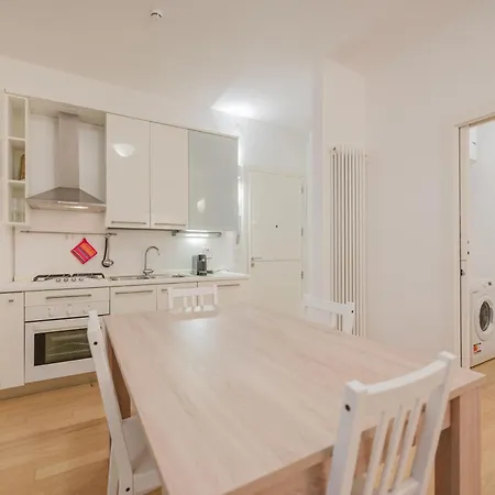 Apartamento Casa Falco - 15 Min Dalla Stazione E Dal Centro *