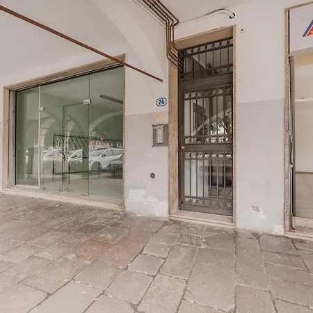 Casa Falco - 15 Min Dalla Stazione E Dal Centro *