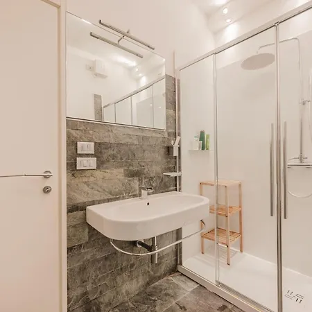 Casa Falco - 15 Min Dalla Stazione E Dal Centro Apartman